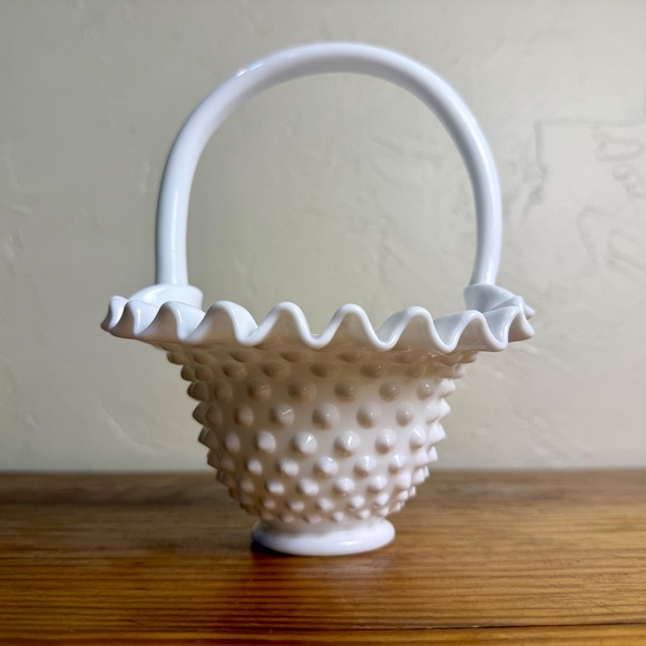 Vintage White Milk Glass Hobnail Basket with Handle Ruffled Rim - Picture 5 of 13